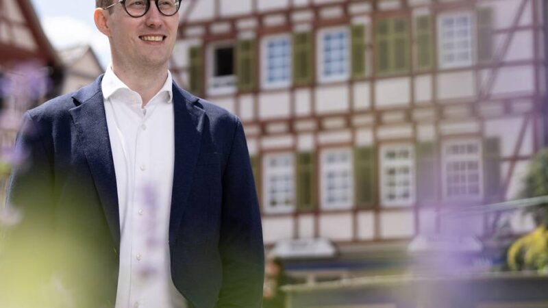 Kuriose Geschichte: Düsseldorfer wird „aus Zufall“ Oberbürgermeister in Süddeutschland