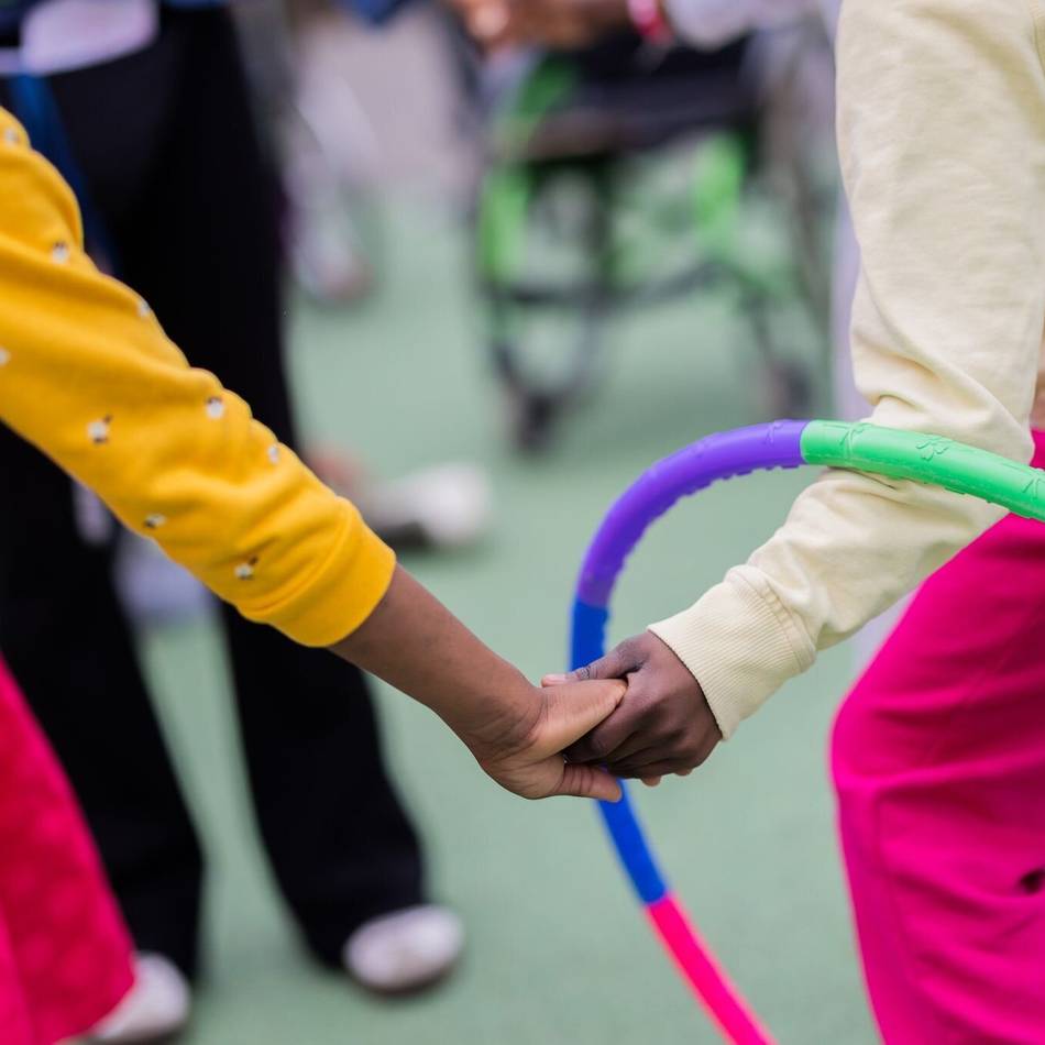 Aktion des Lions Clubs: „Zauber ein Lächeln“ in Kindergesichter