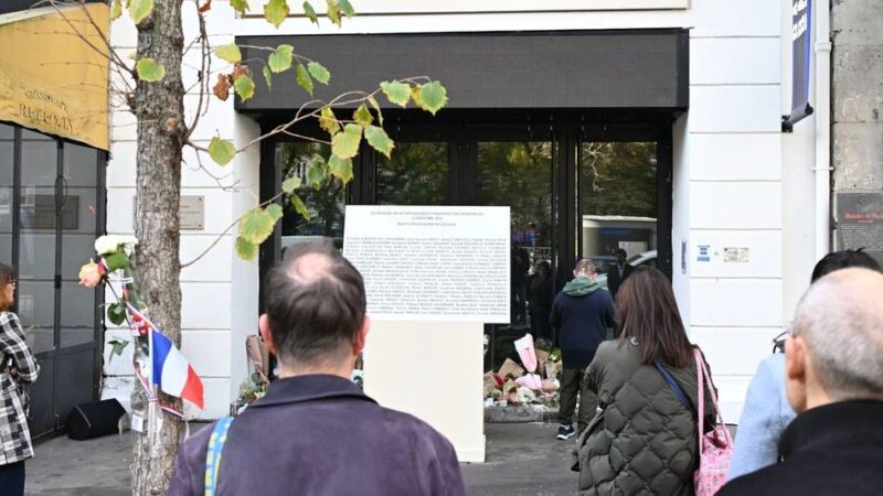 130 Tote und 350 Verletzte: Frankreich gedenkt der Opfer der Anschläge vom November 2015