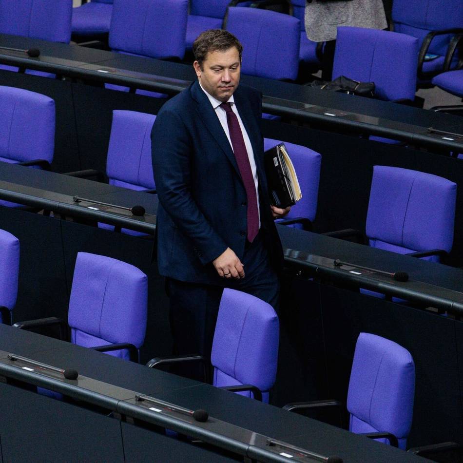 Deutsch-chinesischer Finanzdialog: Diplomatischer Drahtseilakt: Vizekanzler Klingbeil reist nach China