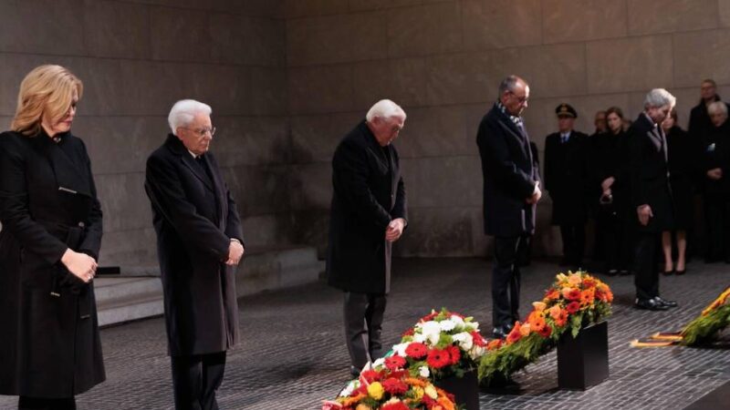 Gedenken am Volkstrauertag: „Ein lauter Ruf aus der Vergangenheit“