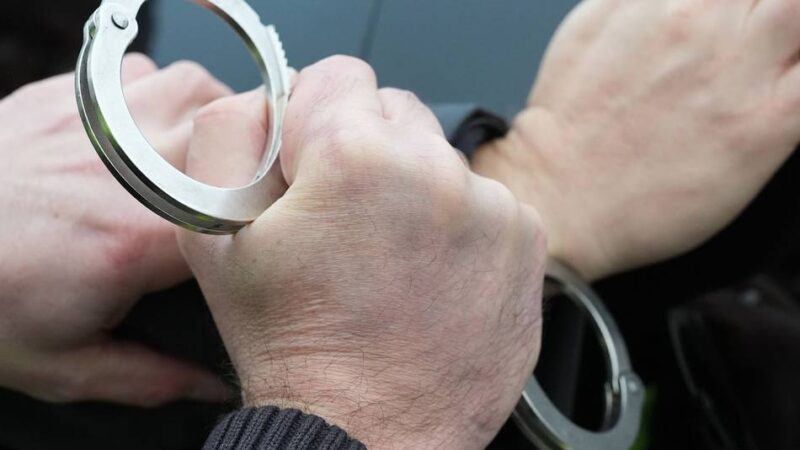 Polizei stellt Tatverdächtige: Drei Jugendliche angegriffen und verletzt