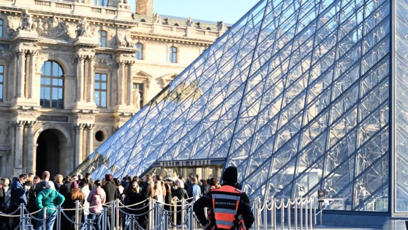 Museen: Rechnungshof rät Louvre: Mehr Geld für Sicherheit ausgeben