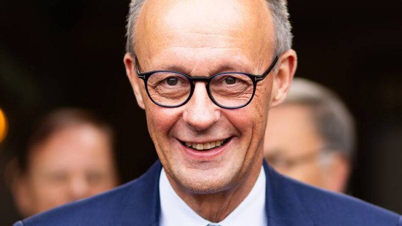 Preisverleihung in Berlin: Merz sagt Schutz jüdischen Lebens in Deutschland zu