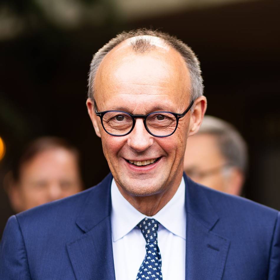 Preisverleihung in Berlin: Merz sagt Schutz jüdischen Lebens in Deutschland zu