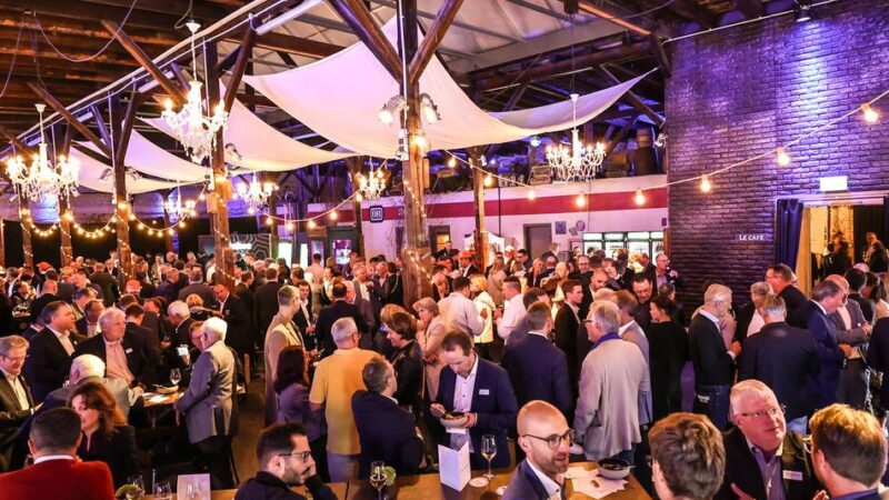 Nächste Ausgabe von NGZ-Netzwerktreffen: „Was gibt’s Neuss?“ mit Kran und Zaubertricks