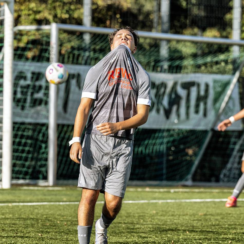 Klatsche in Solingen: Fünf Gegentore – der HSV kontert sich selber aus