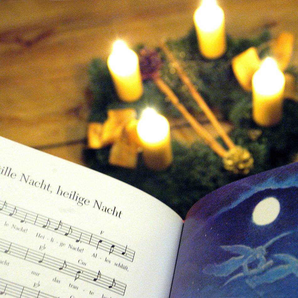 Diskussion über berühmtes Weihnachtslied: „Stille Nacht, heilige Nacht“ – bitte nur zum Fest singen!