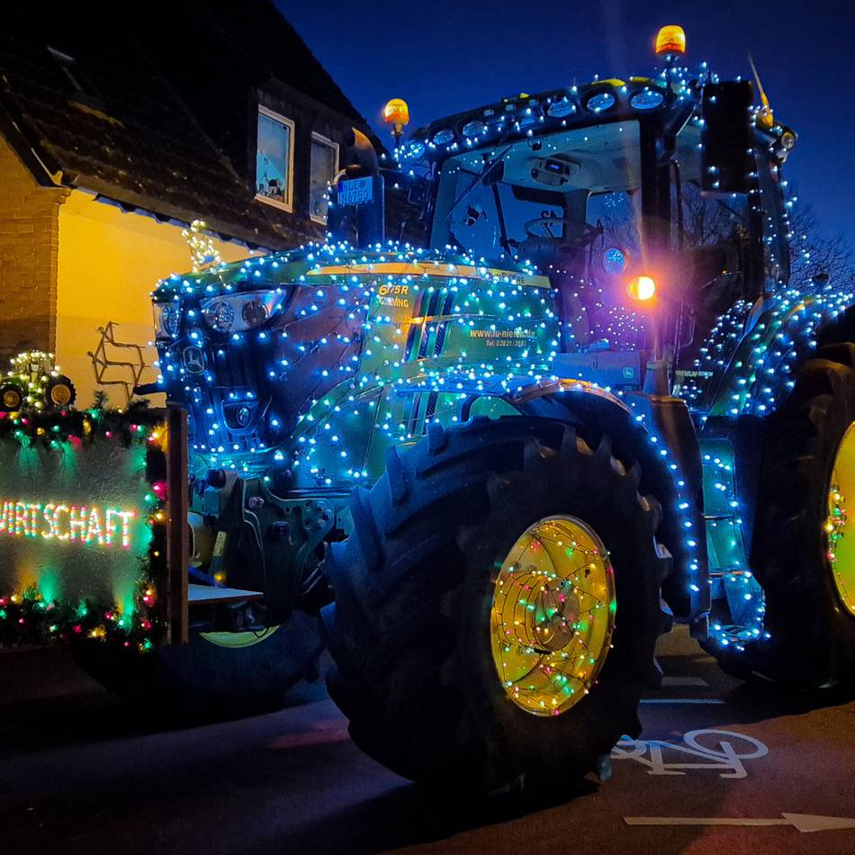 In Kleve und Kranenburg: Ein Kilometer Landmaschinen – Lichterfahrt der Landwirte steht wieder bevor