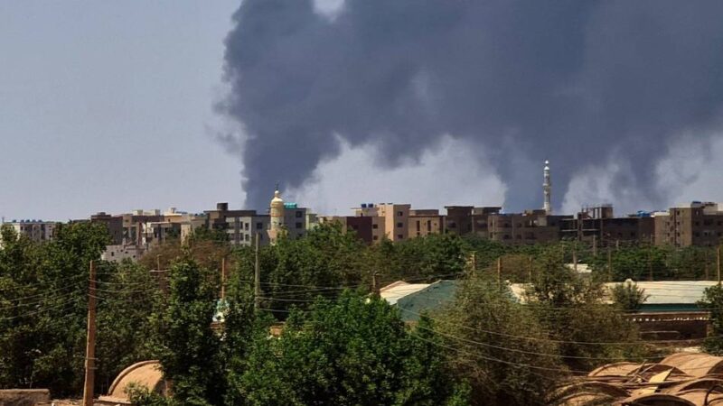 Augenzeugen berichten: Lage im Sudan weiter kritisch – Drohnenangriffe auf Hauptstadt