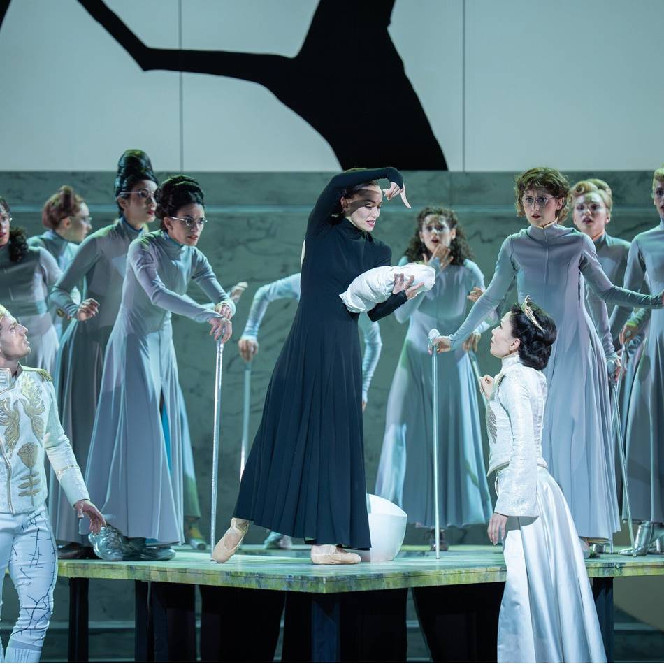 Ballettscouts über die Premiere von „Dornröschen“: „Zuckerwattig, aber wunderschön“