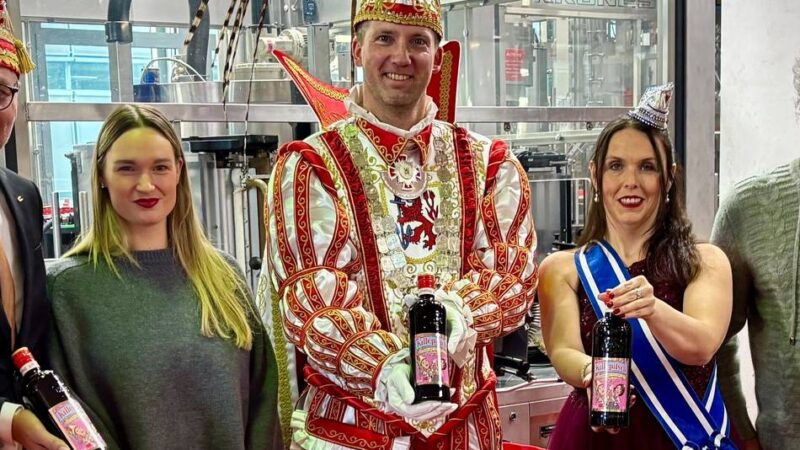 Hochprozentiges aus Düsseldorf : Jetzt hat das Prinzenpaar seinen eigenen Killepitsch