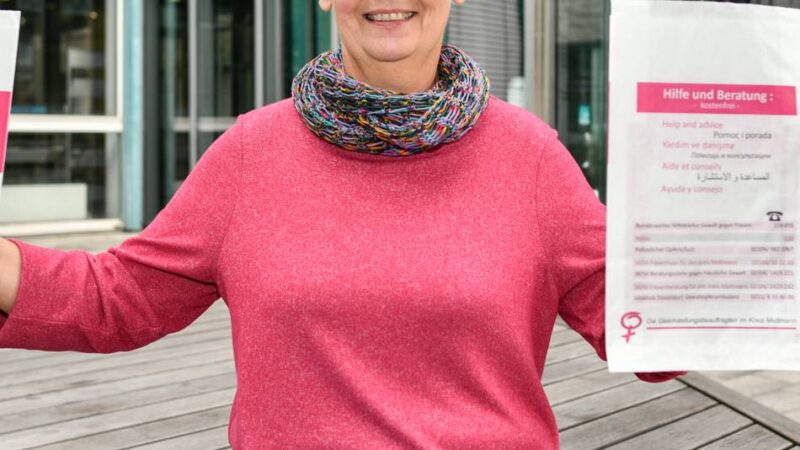 Gewaltschutzwochen in Langenfeld: „Wir wollen nicht wegsehen, sondern hinschauen“