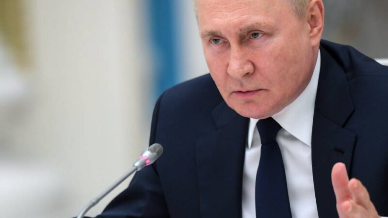 Schwächelnde Wirtschaft: Russische Duma beschließt Steuererhöhung und hohe Militärausgaben