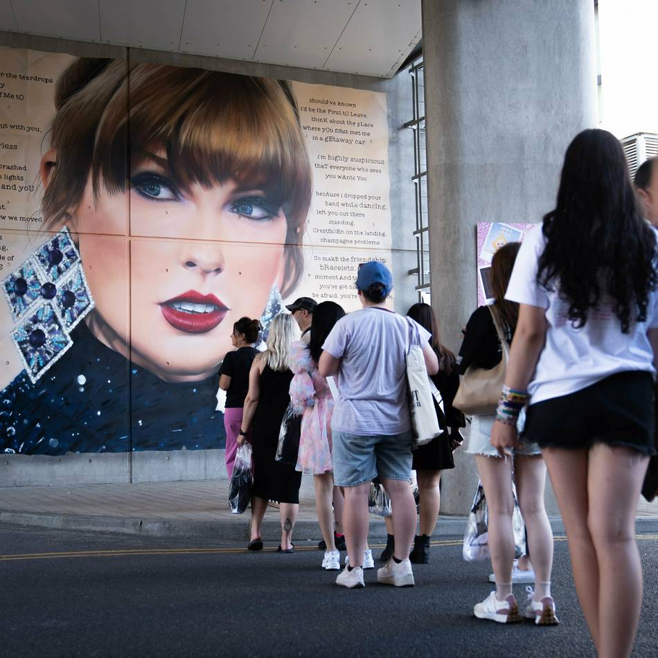 „Swifties“ und „Stans“: Was Fans an Stars bindet