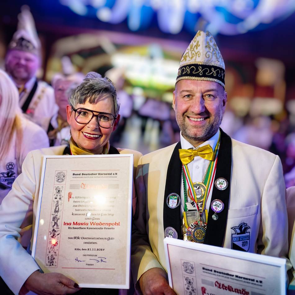 Langenfeld: Richrather Karneval startet mit Ehrungen und viel Applaus