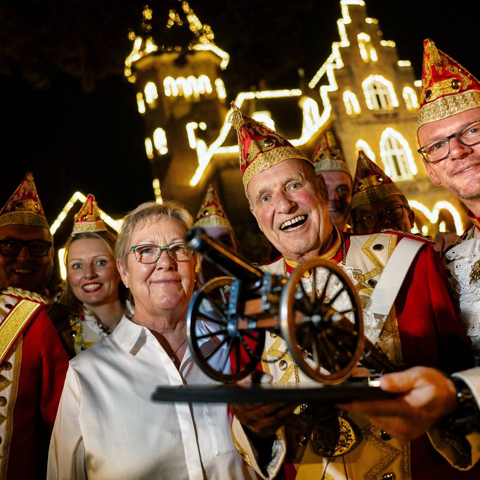 Auszeichnung in Monheim: Goldene Kanone der Altstadtfunken geht an Reinhard Hänseler