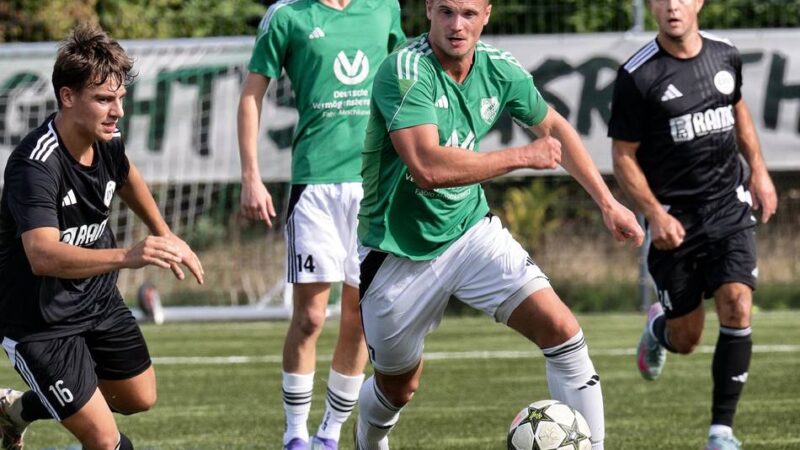 Überraschender Tabellenführer: Wie der SC Reusrath mit einem Aufstieg in die Landesliga umgehen würde