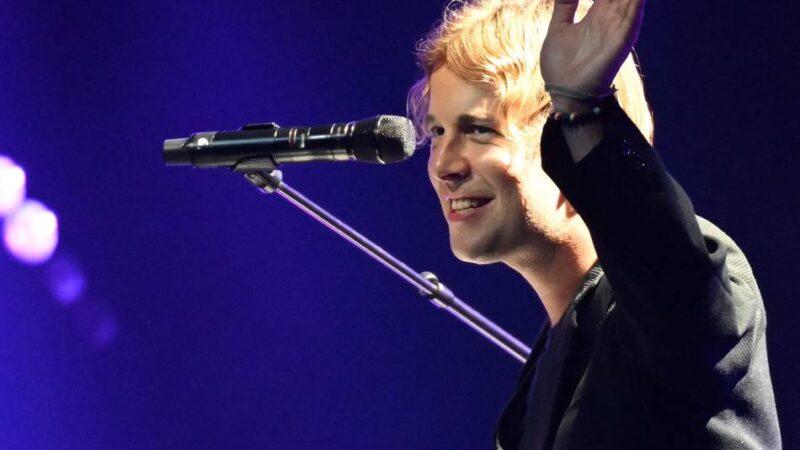 Umjubelter Auftritt in der Lanxess Arena: Tom Odell spielt das Konzert seines Lebens