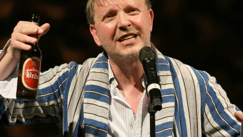 Olli Dittrich begeistert in der Düsseldorfer Tonhalle: Dittsche und wie er die Welt sieht