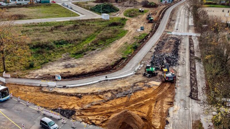Baustelle in Monheim: Kreisverkehr für den Creative Campus entsteht