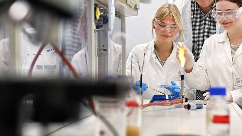 „Weißer Jahrgang“ ist an der weiterführenden Schule kein Thema: Keine Abiturienten? Doch, am Berufskolleg!