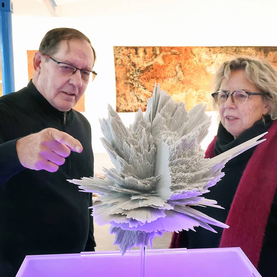 Neue Ausstellung im Kunstraum Hilden: „Der Erde die Haut abziehen“