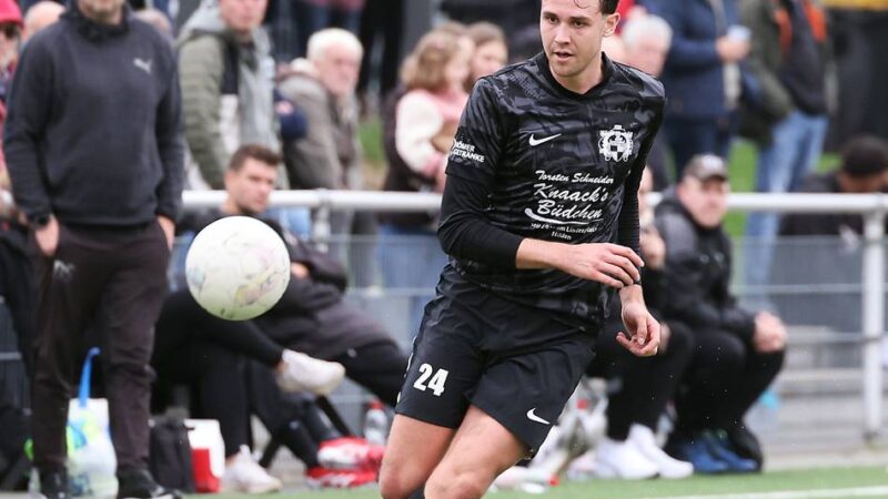 Packende Begegnung: VfB 03 fügt Aufsteiger Holzheim die erste Heimniederlage bei