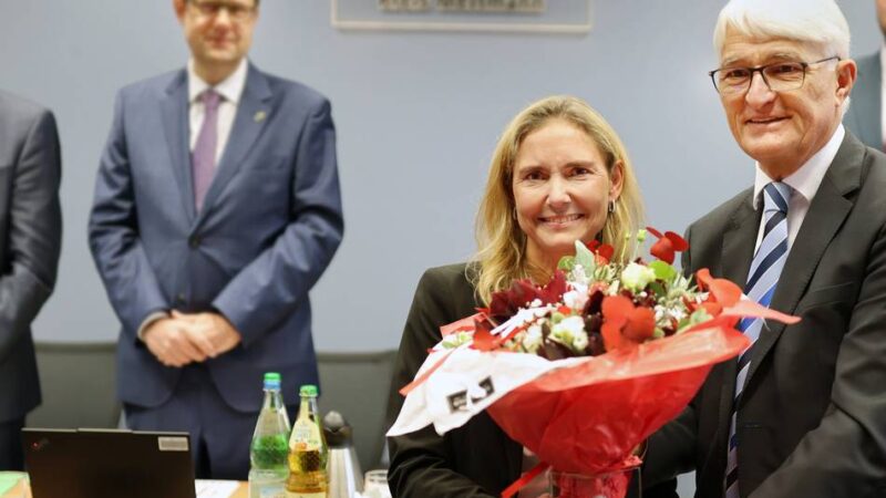 Interview Dr. Bettina Warnecke: „Die ersten Wochen hatten etwas von Druckbetankung“