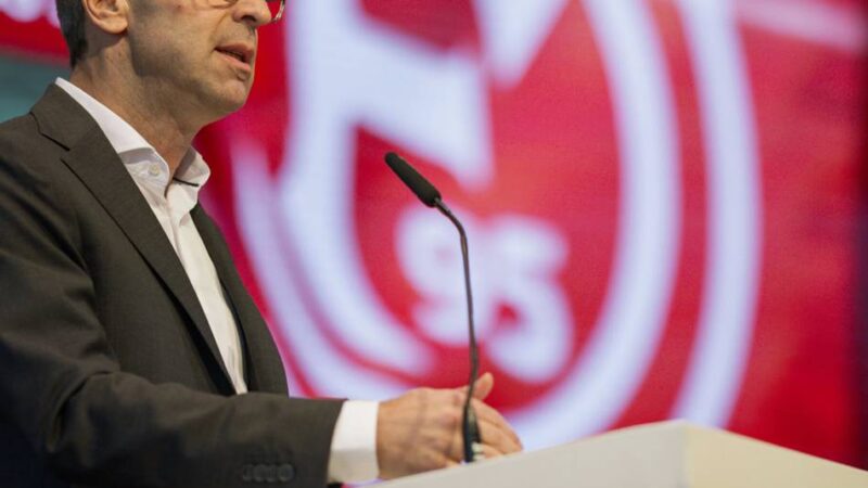 380.000 Euro an Strafen gezahlt: Fortuna-Boss Jobst mit eindringlichem Pyro-Appell an die eigenen Fans