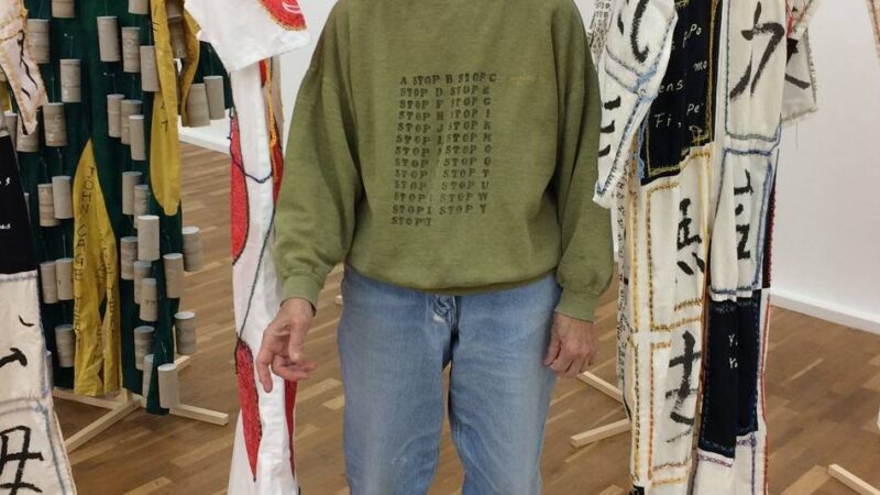 Nachruf auf die Fluxus-Künstlerin Takako Saito: Poesie mit Murmeln und Pusteblumen