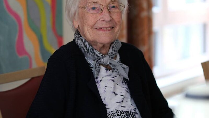 Glückwünsche zum 103. Geburtstag: Hilde Marta Jung ist noch täglich unterwegs