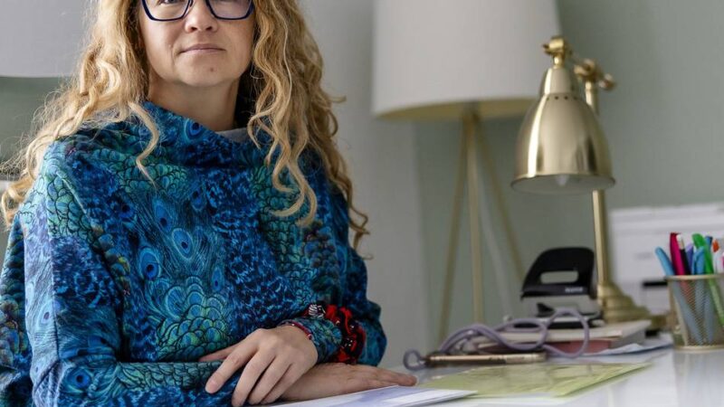 Kritik an neuem Vertrag in Düsseldorf: Sorge um Hebammen in Düsseldorf wächst