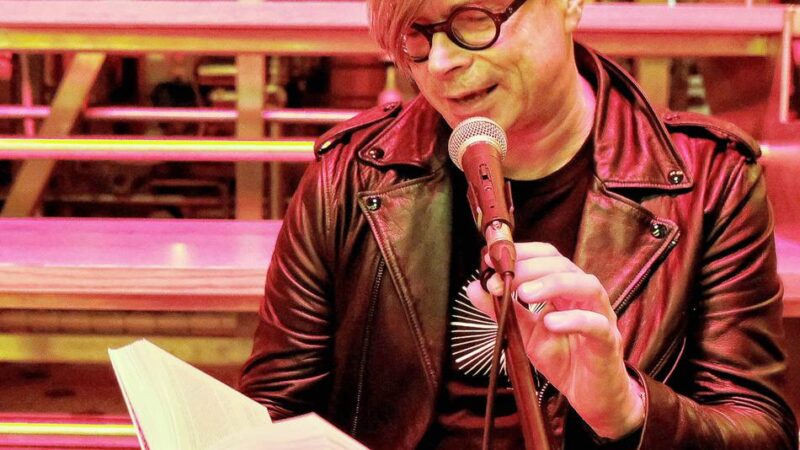 In der Brauerei Kürzer in Düsseldorf: Feucht-fröhliche Bier-Lesung mit Jaroslav Rudis