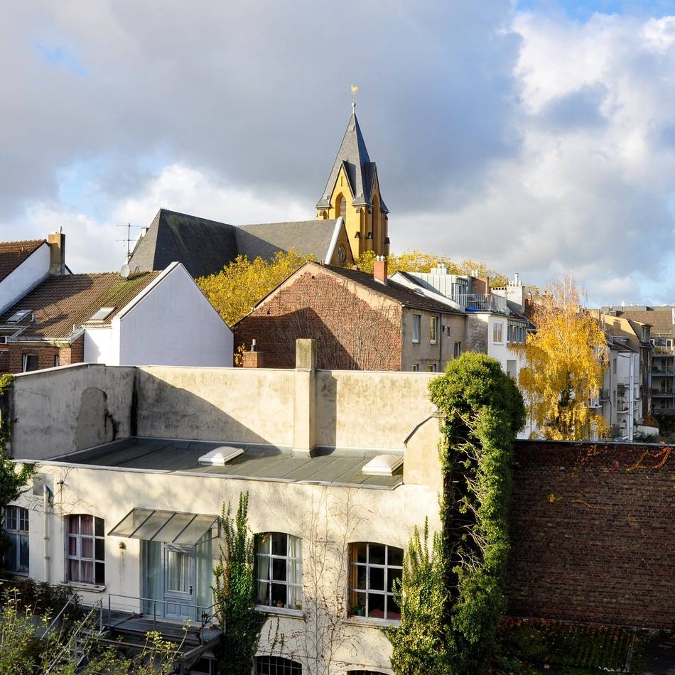 Streit in Düsseldorf: Antennenmast in Flingern soll jetzt „verschönert“ werden