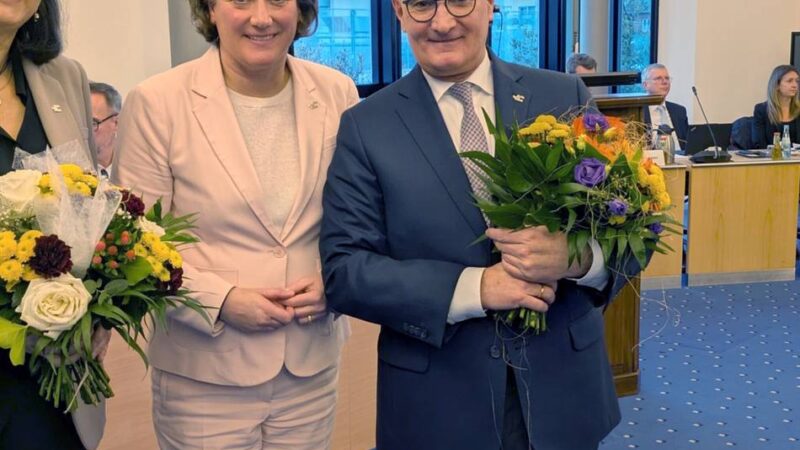 Konstituierende Sitzung im Rhein-Kreis Neuss: Kreistag startet mit Einigkeit, aber ohne Koalition