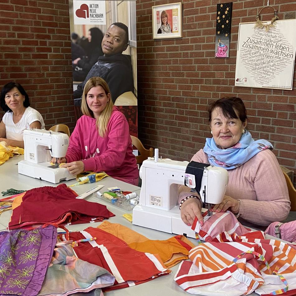 Medizinische Versorgung: Initiative der Caritas-Flüchtlingshilfe engagiert sich mit Nähprojekt