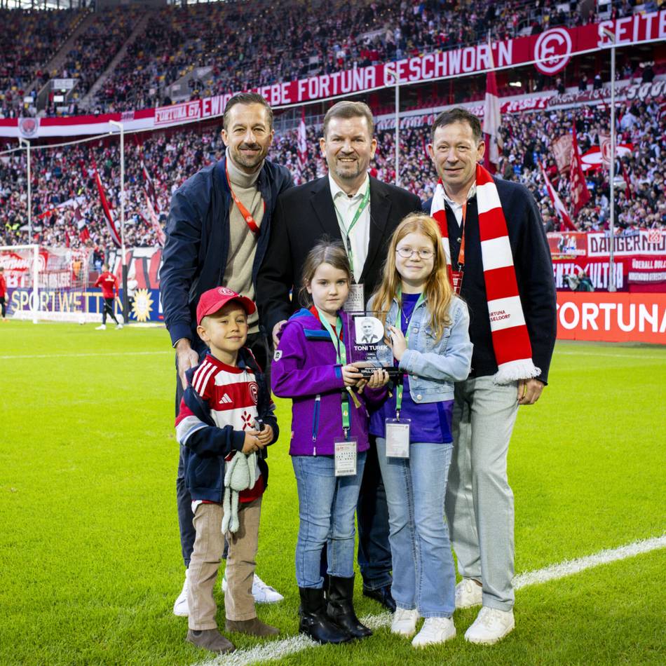 Erstes Mitglied in „Hall of Fame“: Große Ehre für Fortuna-Legende Toni Turek