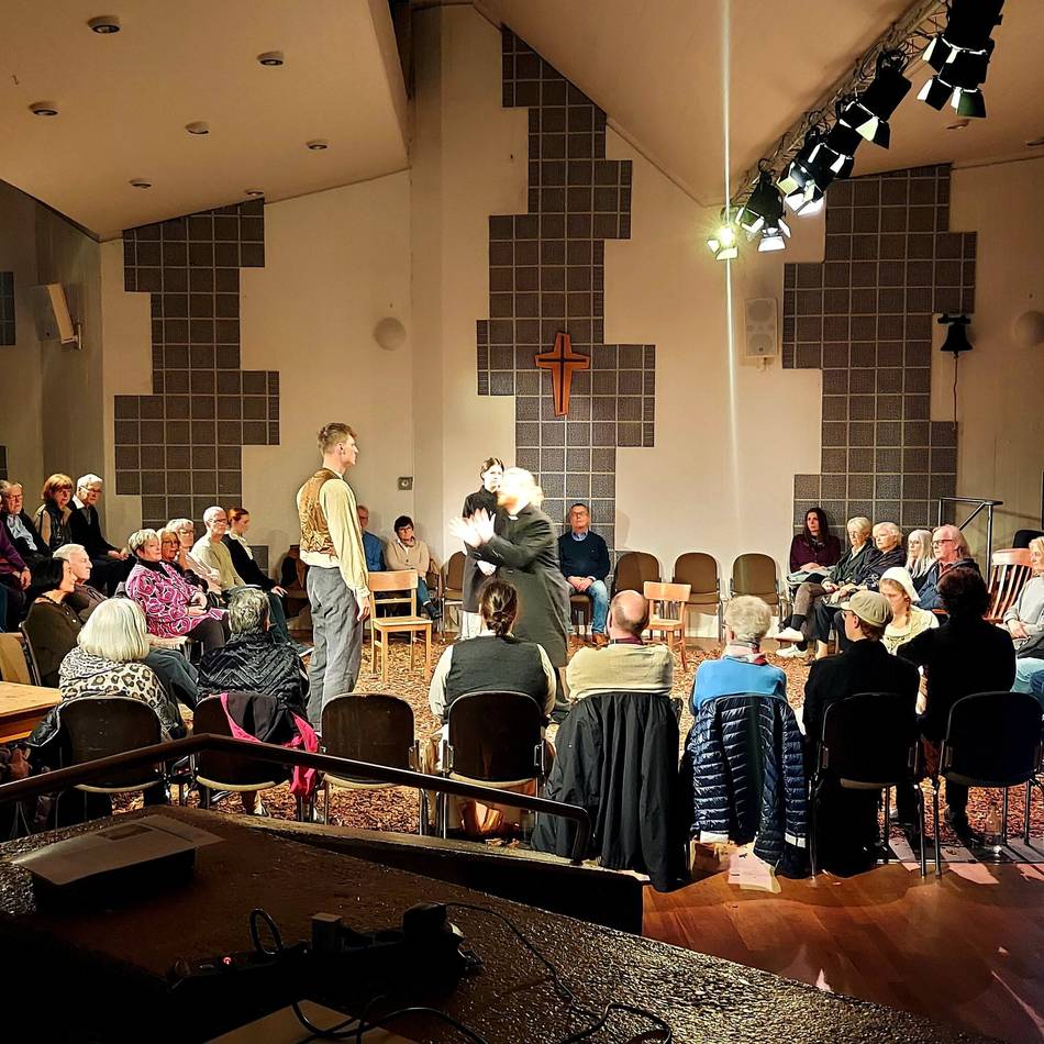 Kultur in Ratingen: Kleines Theater Nebenan begeistert Publikum in Hösel