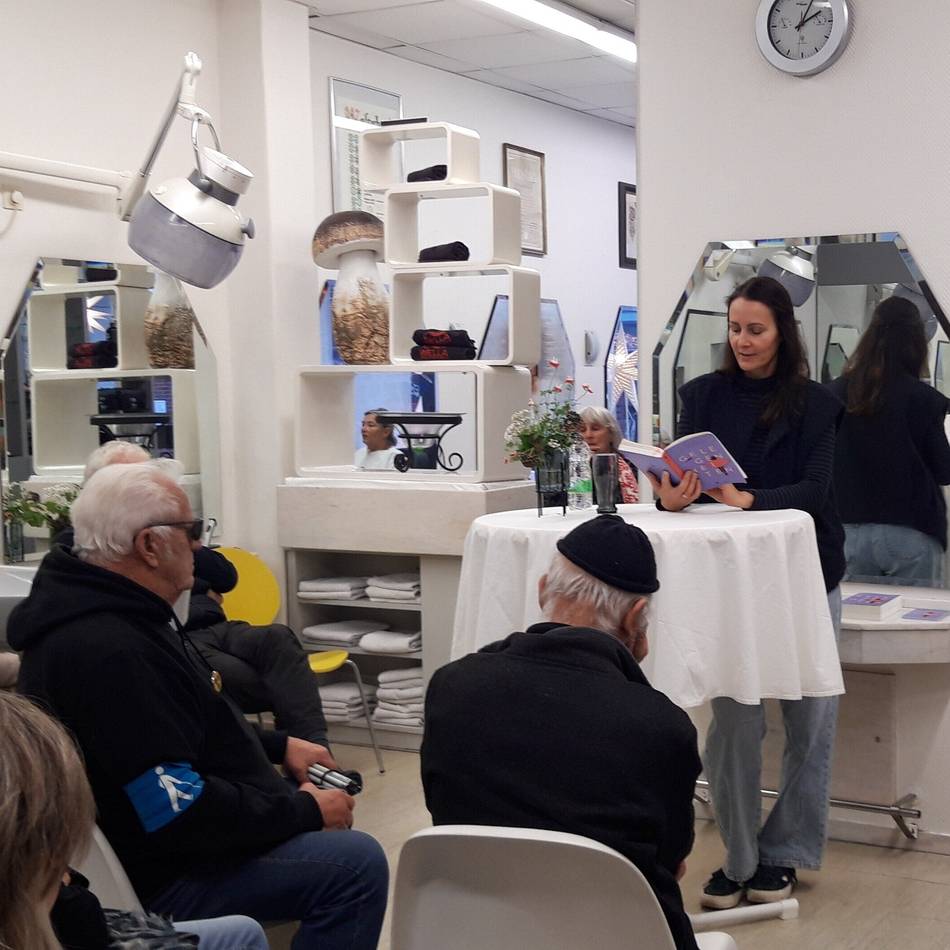 Literarischer Spaziergang in Ruhrort: „LiteraTour“ lockt erneut Publikum ins Hafenviertel