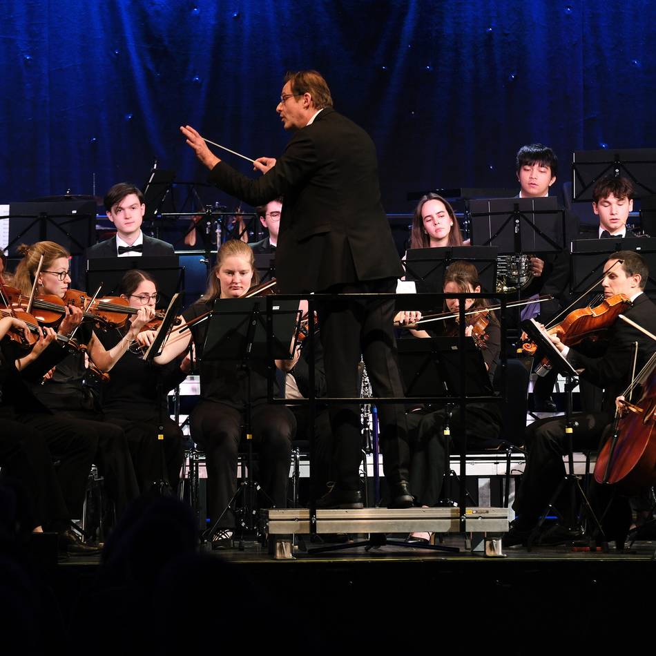 Kultur in Ratingen: Orchester zeigt große Spielfreude in der Stadthalle