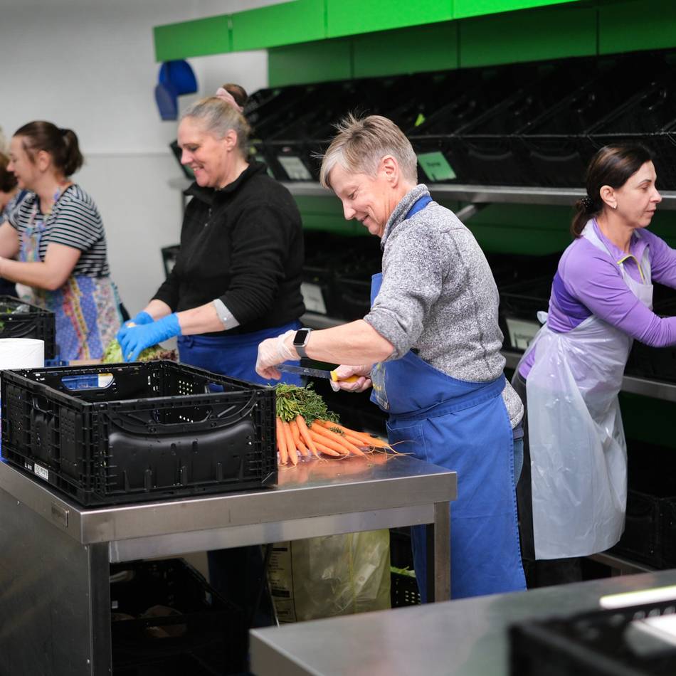 Große Spendenaktion: Wirtschaft hilft der Ratinger Tafel
