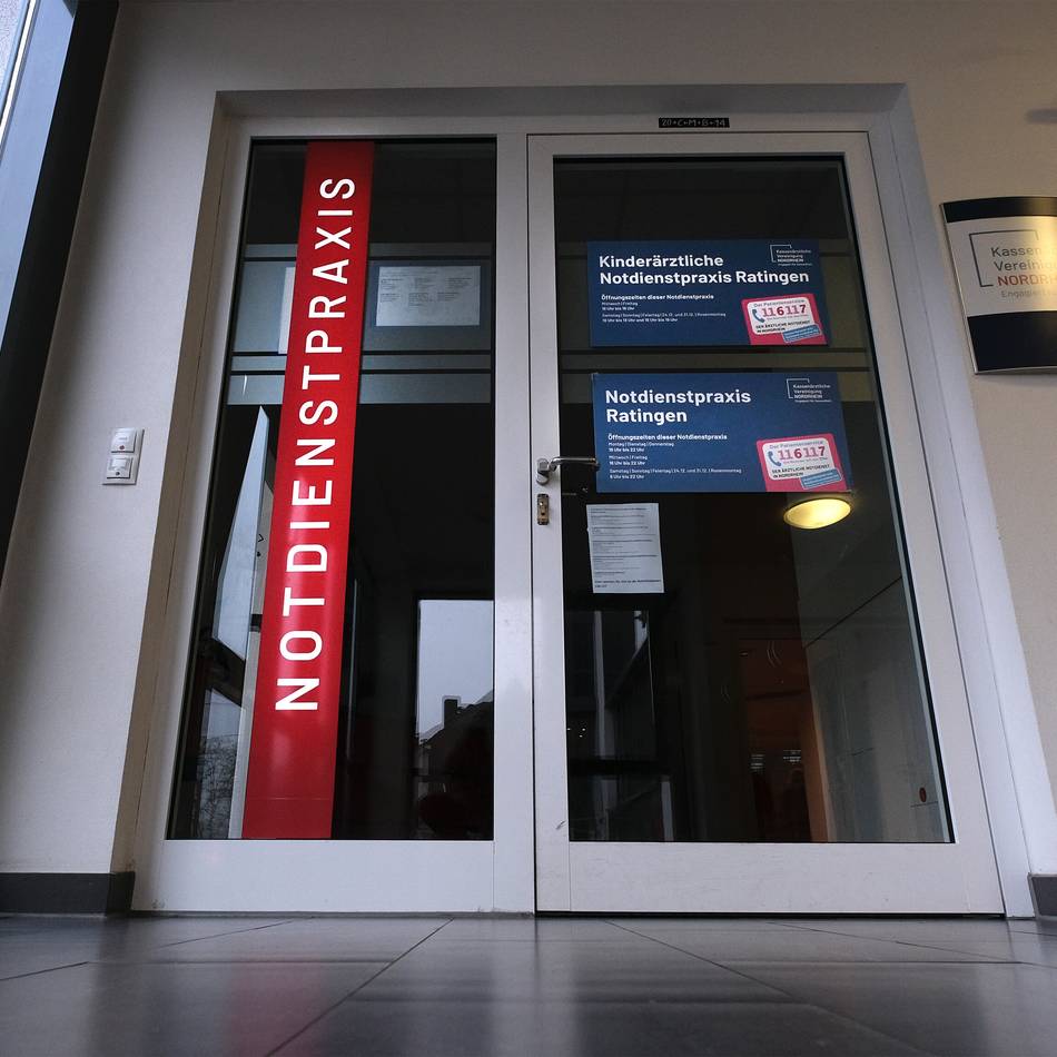 Schließung zum 1. Dezember: Notdienstpraxen: Kritik an Minister