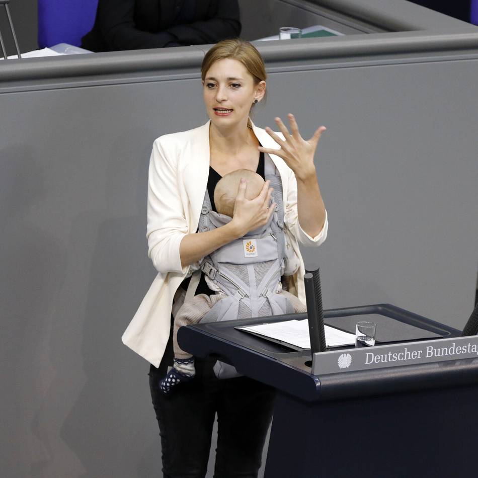 Neue Anlaufstelle: Klöckner will „Mandat und Baby“ im Bundestag erleichtern
