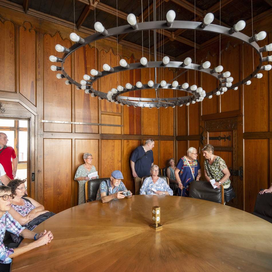 Führungen und Aktionen: Tag der offenen Tür – wenn der Nikolaus ins Rathaus kommt