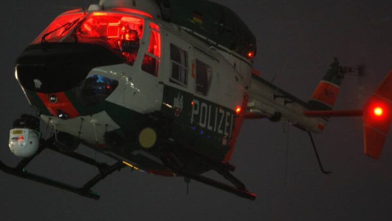 Mutmaßlicher Täter wird gefasst: Einbruchserie
in Hösel: Hubschrauber 
im Einsatz