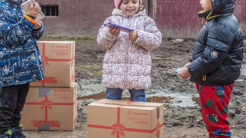 Aktion in Breitscheid: Johanniter: Mit Paketen ein Zeichen setzen