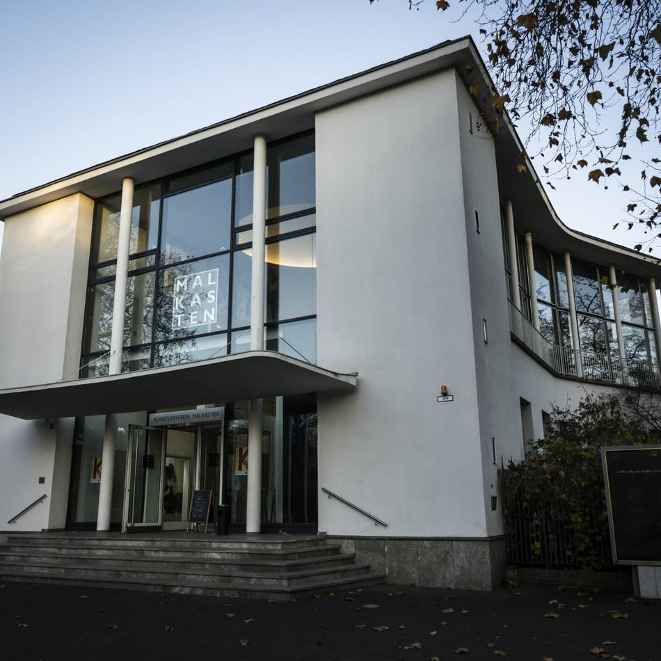 Im Düsseldorfer Malkasten: Auktion für Sterbenskranke – Werke bekannter Künstler werden versteigert