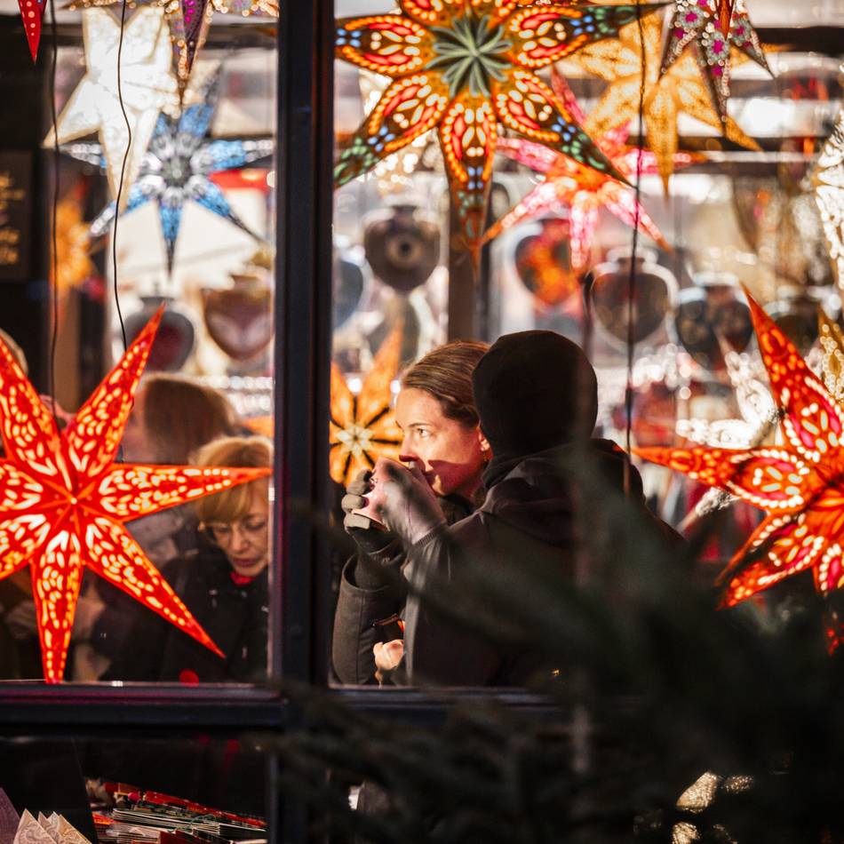 Jetzt abstimmen!: Wir suchen den beliebtesten Glühweinstand auf dem Düsseldorfer Weihnachtsmarkt