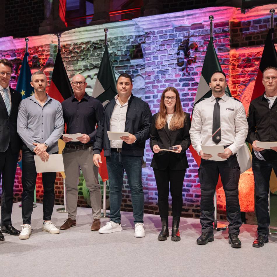 Auszeichnung für Lebensretter: Ratinger Einsatzkräfte mit Rettungsmedaille geehrt